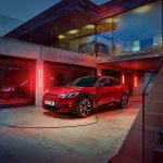 Ford renunță la unele modele electrice și accelerează hibridele