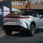 Lexus RZ 550e F Sport 6