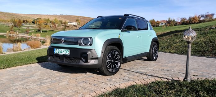 Renault 4 E-Tech (1)