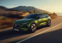 Peugeot 408 facelift: design revizuit pentru modelul francez