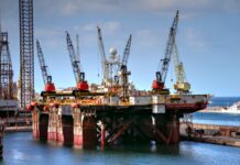 OPEC+ a decis din nou majorarea producției de petrol. Restricții în aeroporturile din Italia